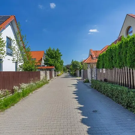 Golden Wilanow Villa